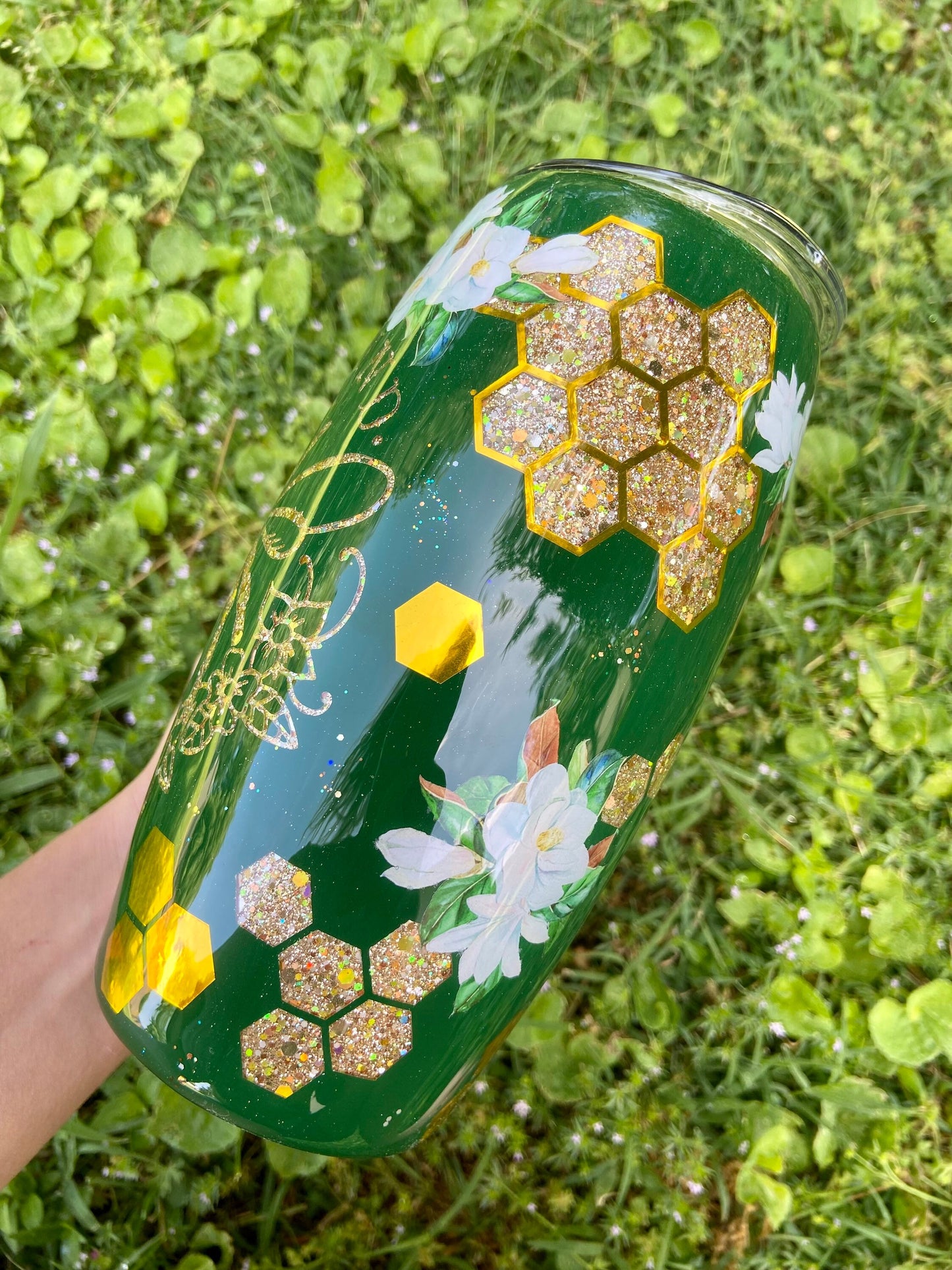 Bee Kind 25oz tumbler